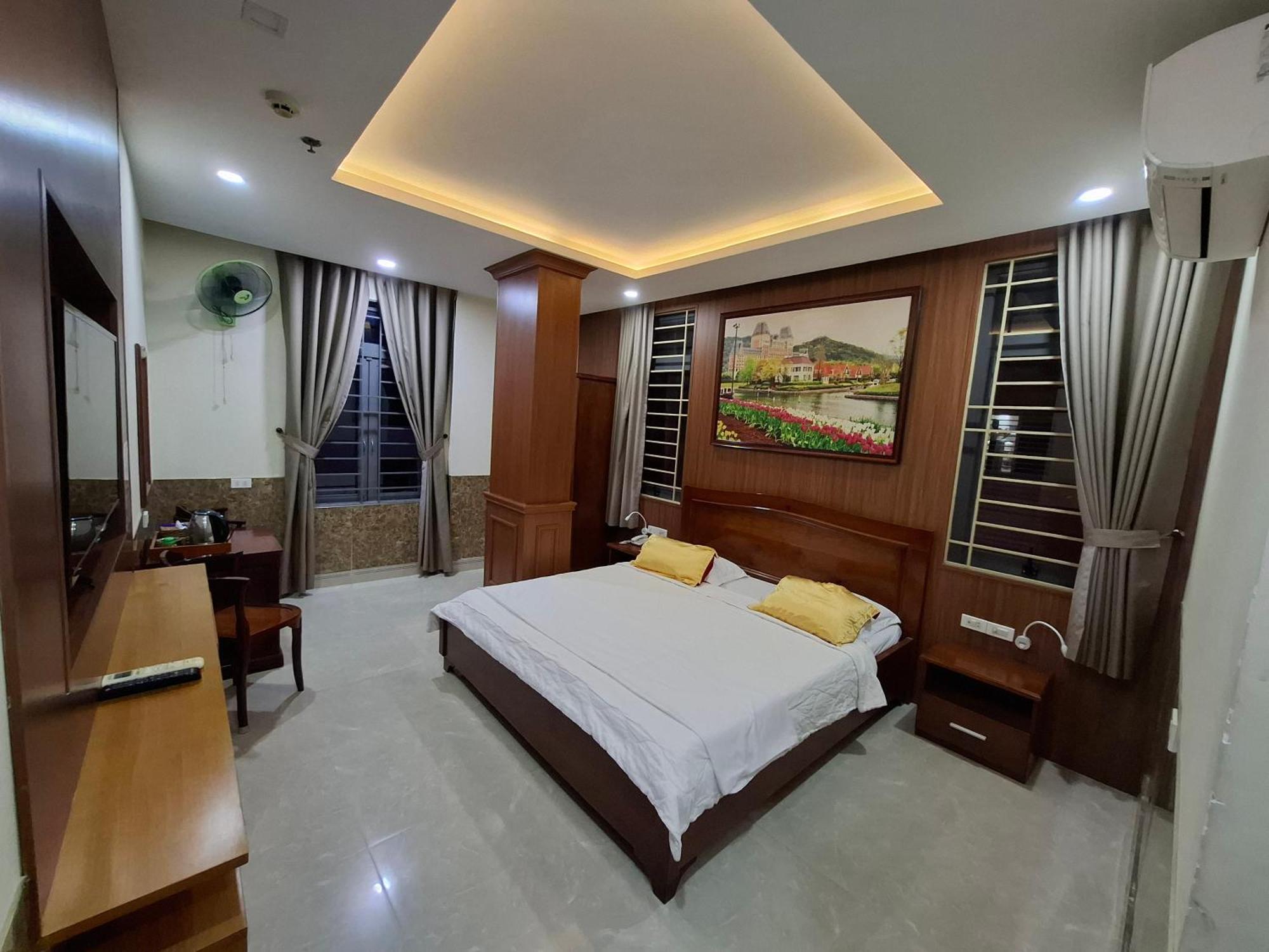 Hotel Phu Si Хошимин Экстерьер фото