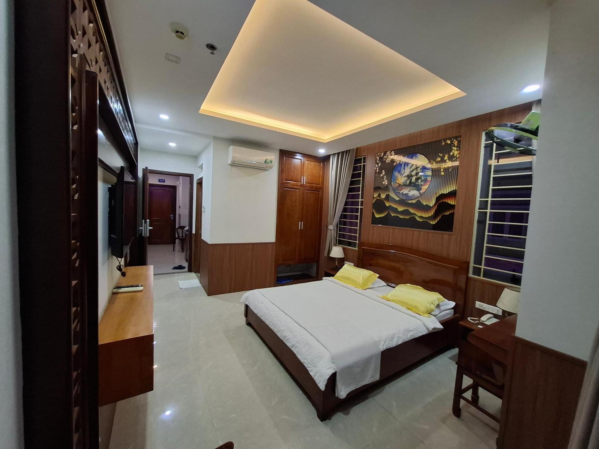 Hotel Phu Si Хошимин Экстерьер фото