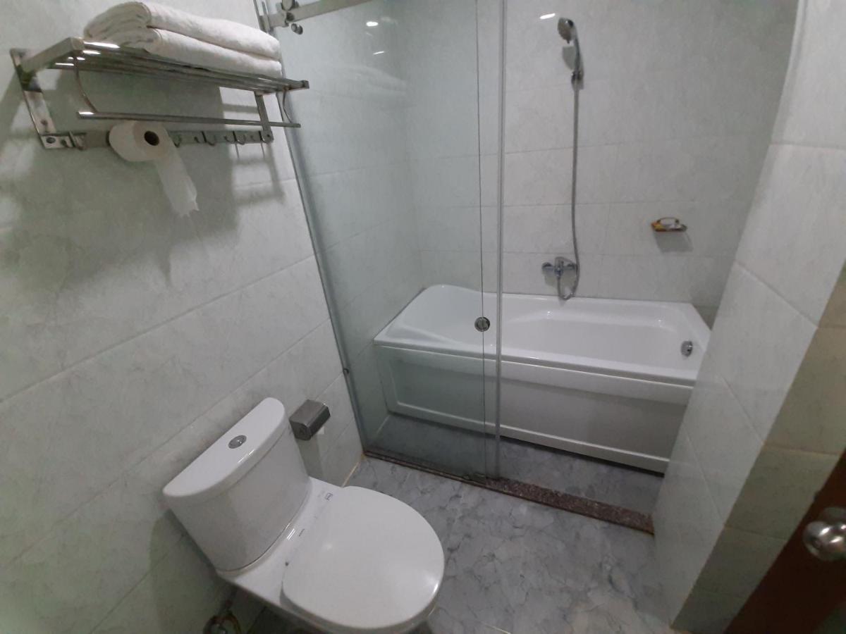 Hotel Phu Si Хошимин Экстерьер фото